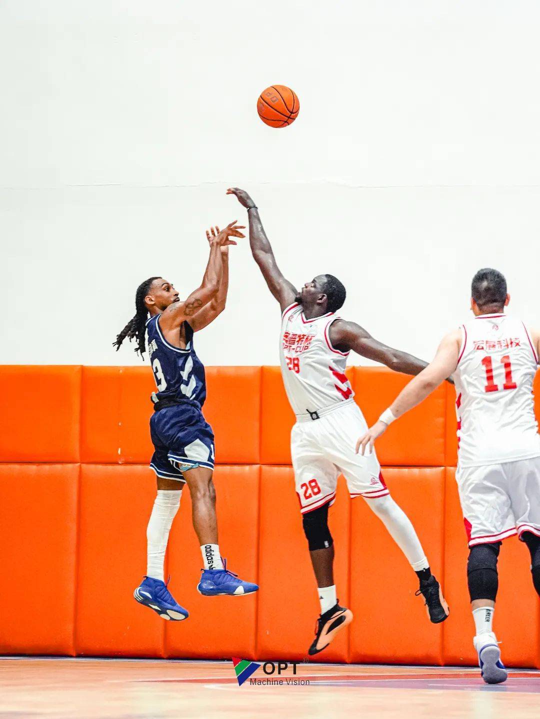 乐鱼体育vip注册-关于篮球赛场上掀起新一轮热火激战的信息