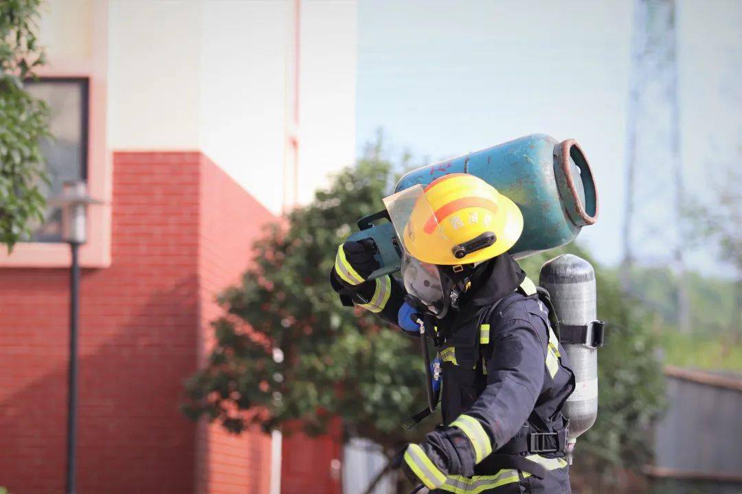 安徽队奋力拚搏,成功守住领先的简单介绍 安徽队奋力拚搏,成功守住领先的简单介绍