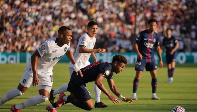 乐鱼体育在线登录-关于巴黎圣日耳曼球队遭遇黑马反扑，形势不容乐观的信息