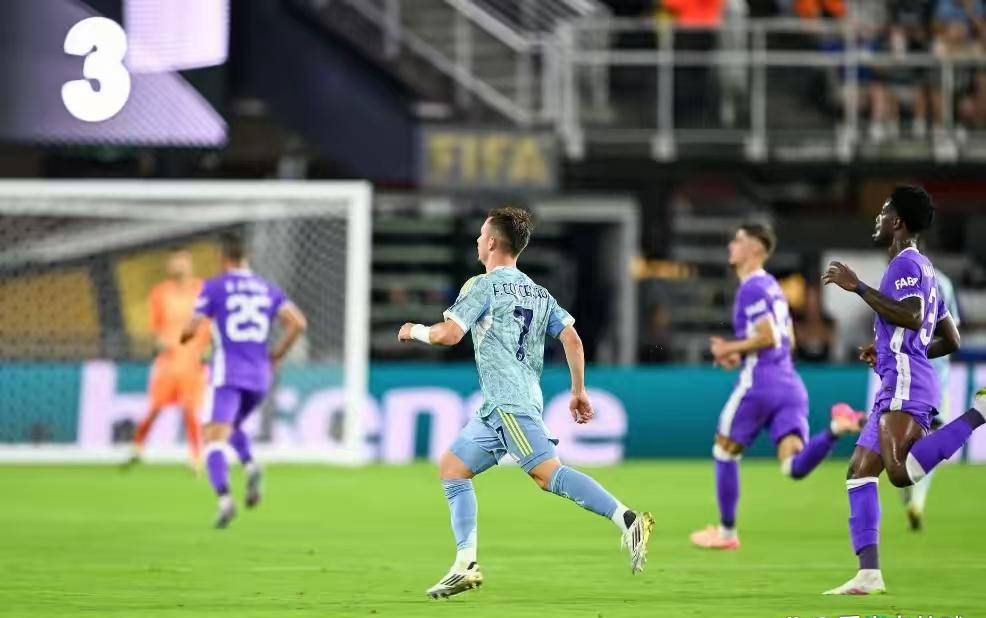 关于尤文图斯核心球员受伤，球队士气受挫的信息