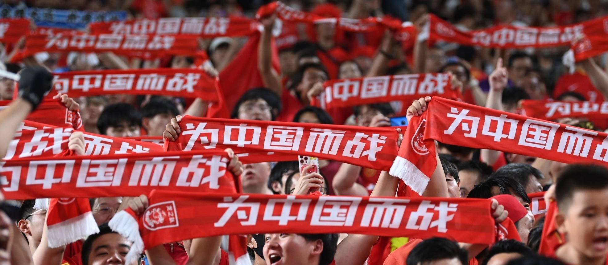 包含足球职业联赛上演激烈对抗,赛况扣人心弦的词条 包含足球职业联赛上演激烈对抗,赛况扣人心弦的词条