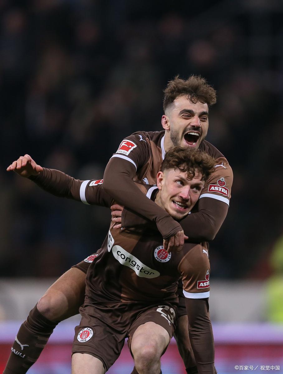 乐鱼体育app-关于法兰克福中场融洽合作，展现团队默契的信息