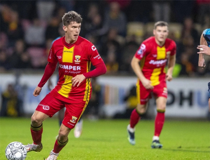 包含阿尔克马尔青训培养新一代球星，备受关注的词条