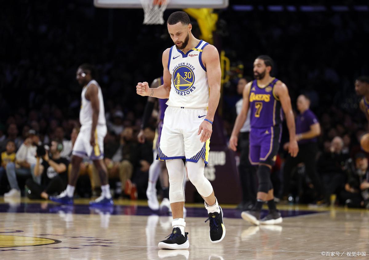 独行侠内线表现突出，勇士持续失误无法调整