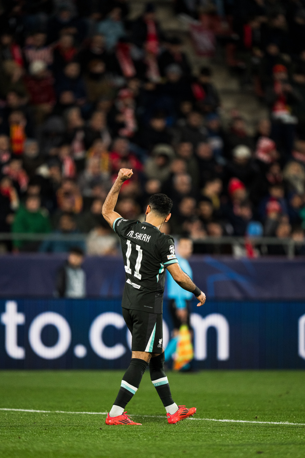 乐鱼体育在线登录-利物浦主场压制皇马，继续保持不败