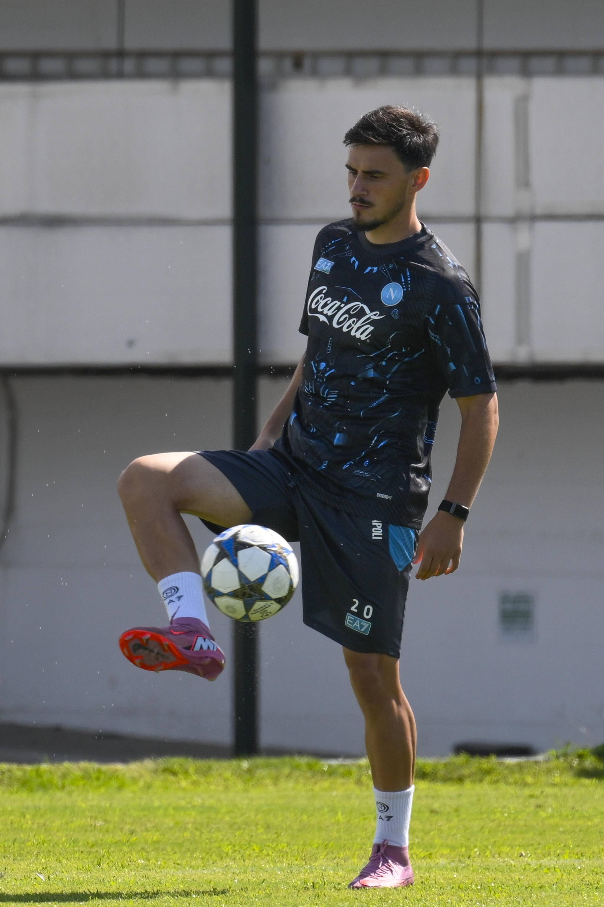 关于罗马全力备战那不勒斯,冲击联赛前列的信息 关于罗马全力备战那不勒斯,冲击联赛前列的信息