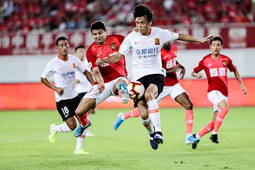 乐鱼体育vip注册-包含广州恒大击败武汉卓尔，稳住榜首位置的词条