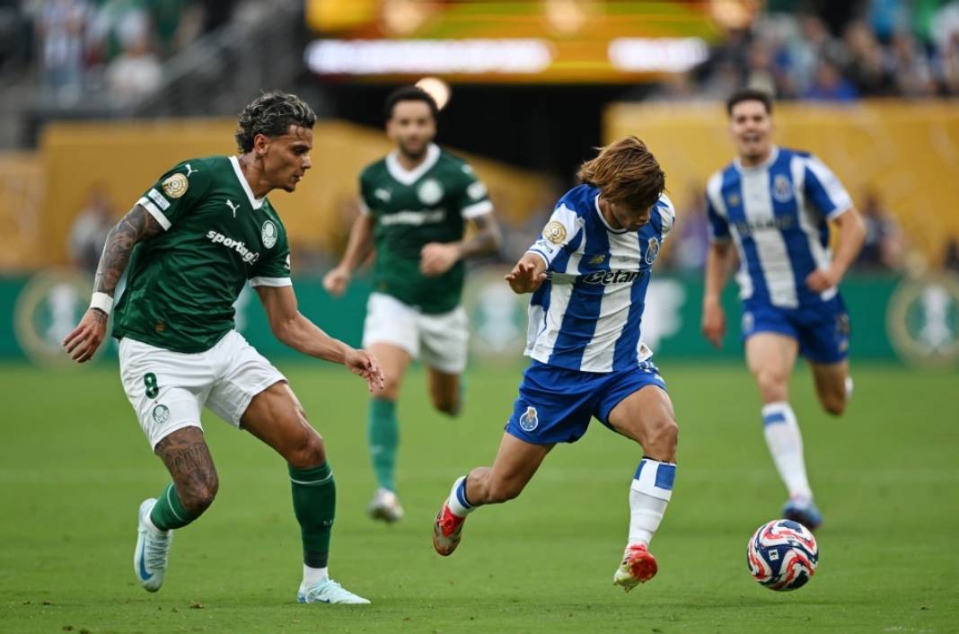 帕尔梅拉斯战术调整，关键球员或将首发出战的简单介绍