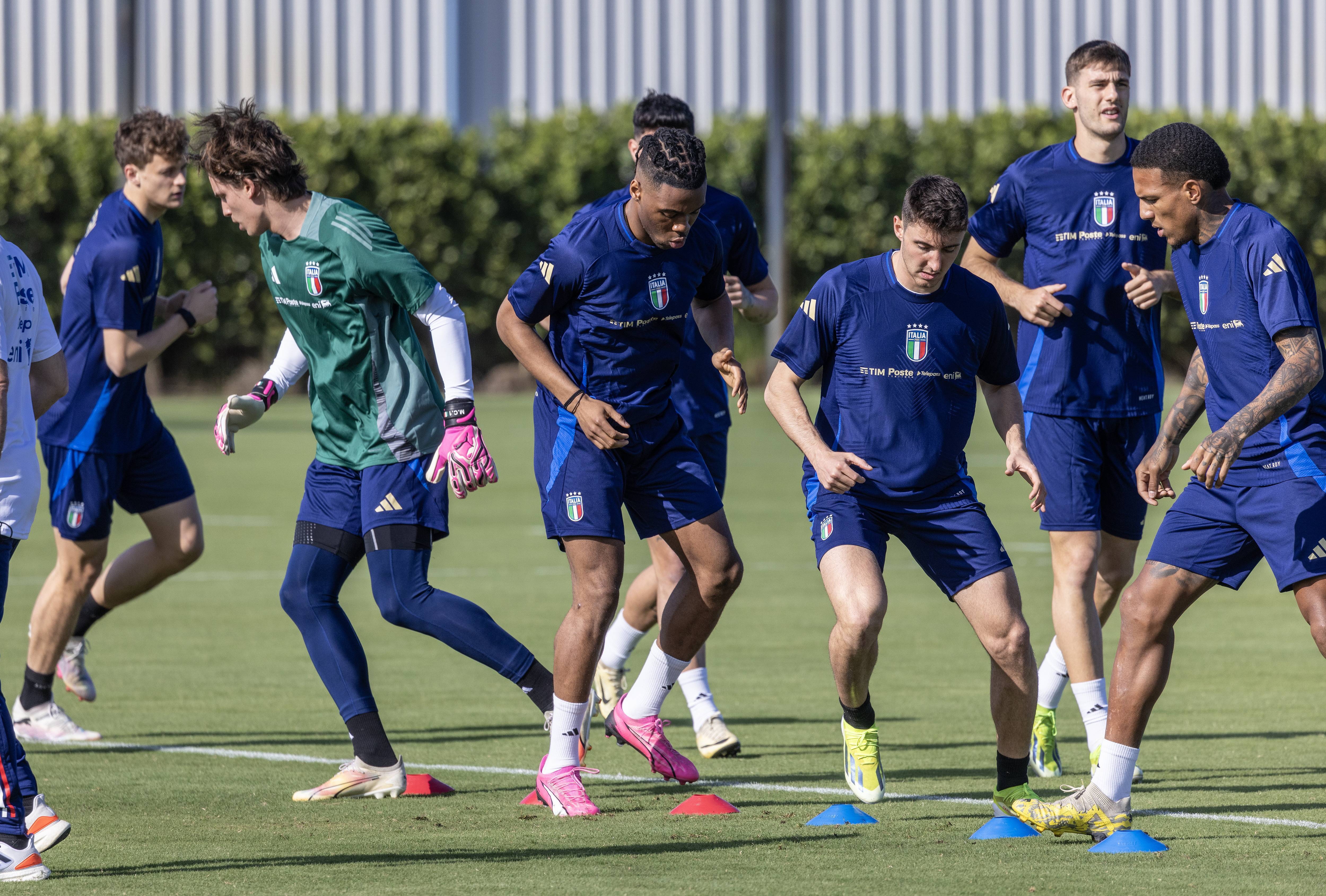 乐鱼体育在线-意大利遭遇挫败，无缘欧国联四强的简单介绍