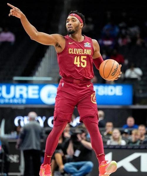 乐鱼体育官网app-爵士擒下公牛，米切尔独得32分